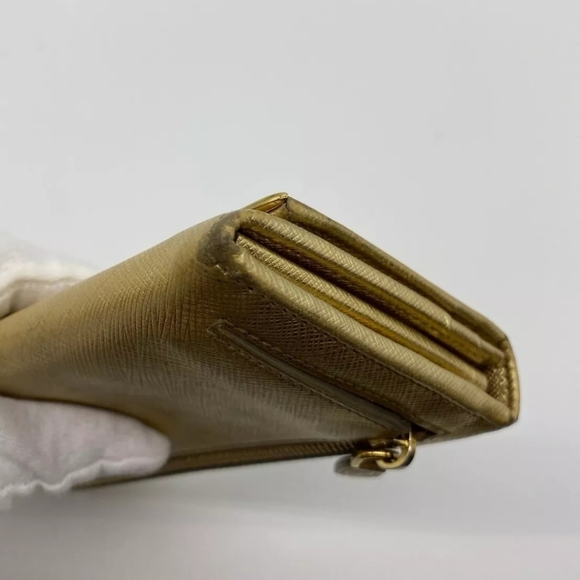 ⭐️Golden Prada - Picture 10 of 15